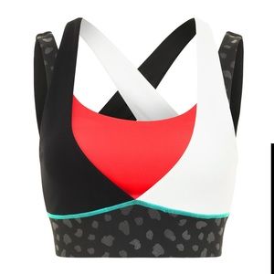 Crowned Athletics De Ville Villain Sports Bra S RunDisney Disney